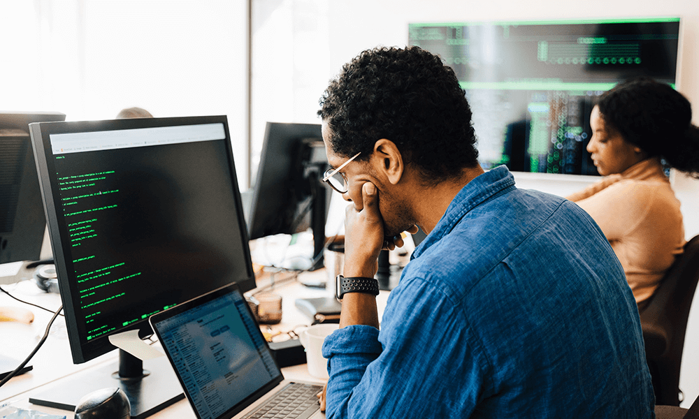 What Does a Tech Support Specialist Do: Key Roles Explained